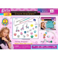 Набір для виготовлення браслетів: намистини, металеві підвіски, у коробці 30х23х4,5 см