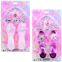 Набір аксесуарів: туфлі 18 см та корона, в асортименті, на листі 19х34,5х5 см