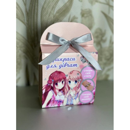 Набір прикрас типу Пандора: 3 браслети, 3 підвси на шию, 60 шармів у скринці, у коробці 9х9х5 см