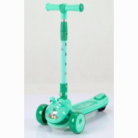 Самокат 3-колісний музичний на металевій рамі, колеса ПУ, 2 передні 110 мм та заднє 84 мм із світлом, кермо 67-78 см, зелений, у коробці 63,5х31,5х19 см