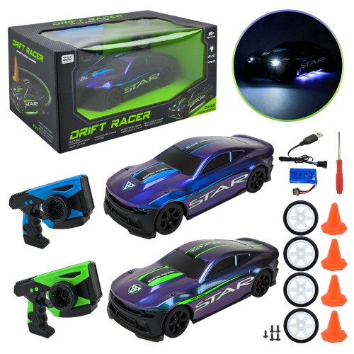 Машина р/к зі світлом та з аксесуарами, на акумуляторі, в асортименті, у коробці 33,7х20,5х17 см