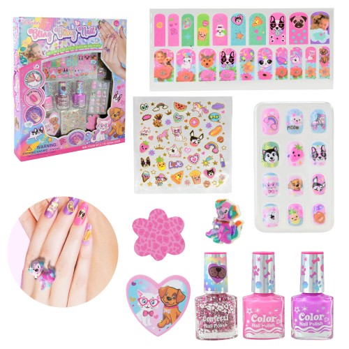 Манікюрний набір з аксесуарами, у коробці 25х4х29 см