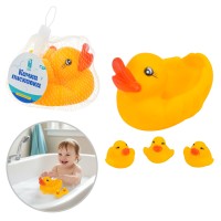 Набір для купання «Качечки» з 4 предметів з пискавкою, в сітці 13х14х28 см