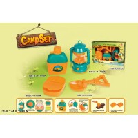 Набір «Юний турист.CAMP SET» лампа, фляжка з кружкою, аптечка, лопата, у коробці 35х24х9 см