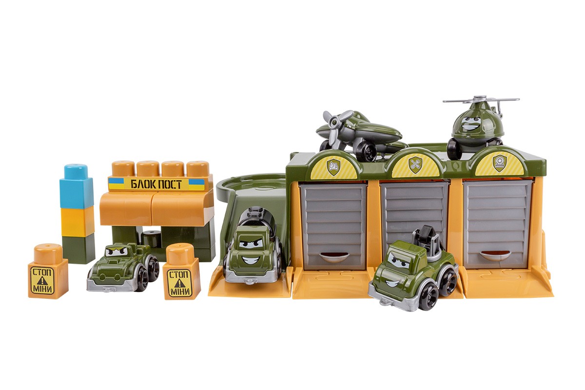 Гараж та 3 види військового транспорту, у коробці 35,5х25,5х13 см, ТМ Технок