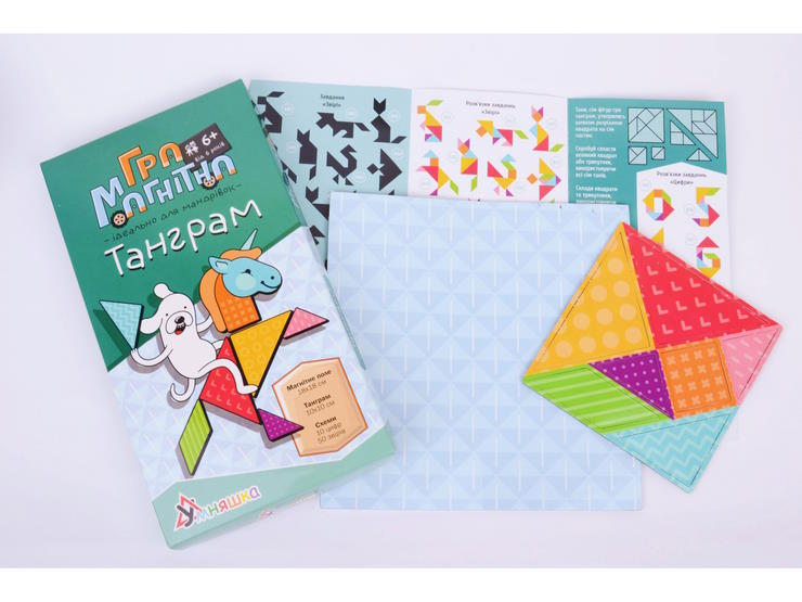 Гра магнітна «Танграм»: ігрове магнітне поле, магнітний танграм, схеми 10 цифр та 50 тварин, у коробці 23х12,5х2,5 см, ТМ Умняшка