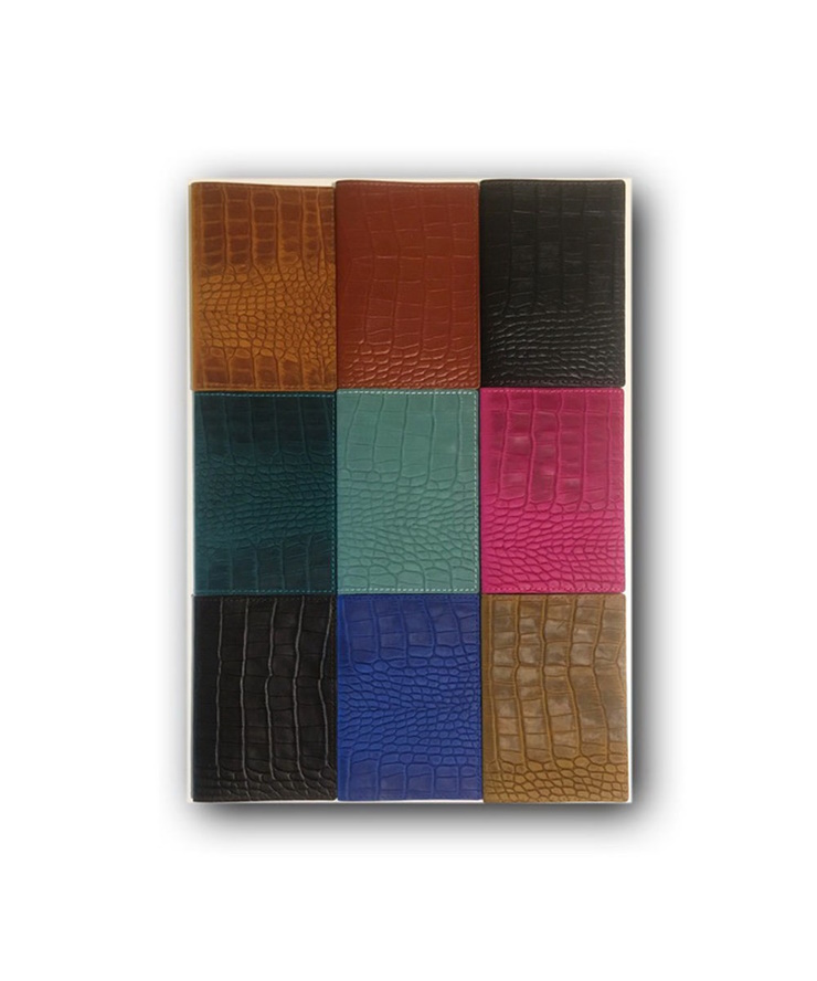 Обкладинка на паспорт «Крокодил» зі шкіри, 135х100 мм
