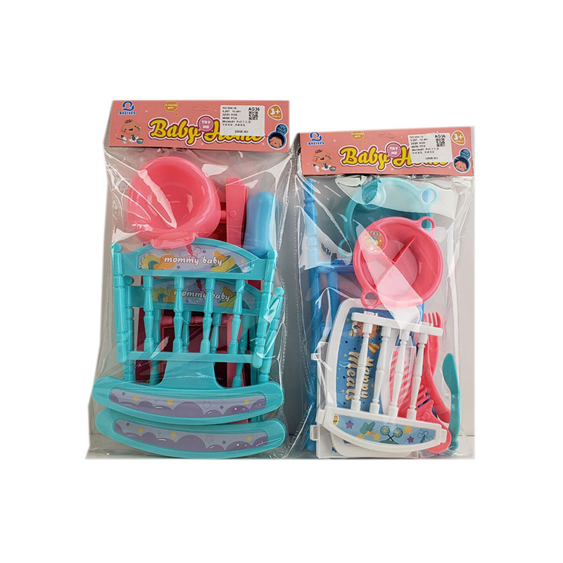 Набір: ліжечко для ляльки або стілець для годування з аксесуарами, у пакеті 20х36х4 см