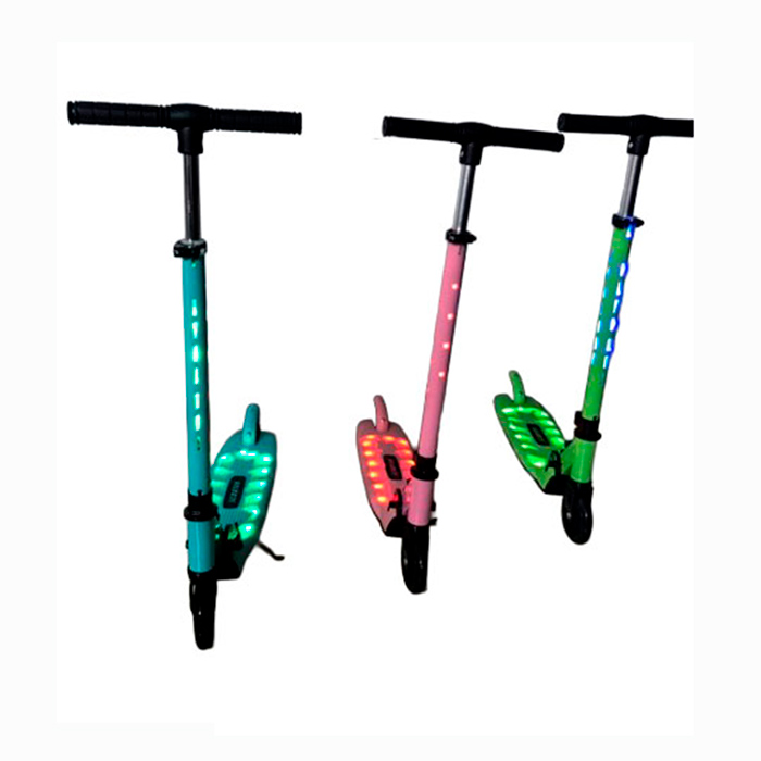 Самокат 2-колісний музичний зі світлом на металевій рамі, колеса ПУ переднє 110 мм, заднє 110 мм, кермо 67-90 см, складаний, в асортименті, у коробці 63х23х14 см.