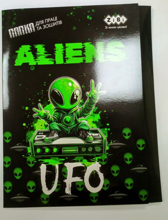 Папка для праці «UFO» А4 картонна на гумках, KIDS Line