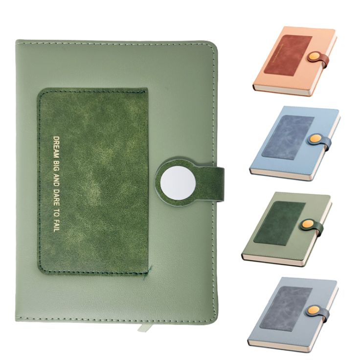 Блокнот А5 на 96 аркушів у клітинку з обкладинкою зі шкірзаму на магніті, в асортименті, TM Leader